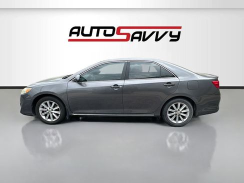 Used 2014 Toyota Camry XLE image 4