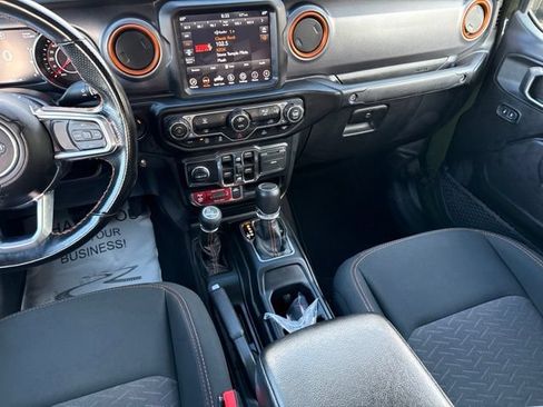 Used 2022 Jeep Gladiator Mojave w/ Trailer Tow Package AWD/4WD image 21
