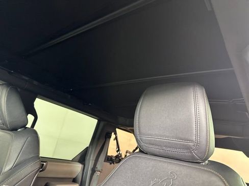 Used 2022 Ford Bronco Badlands w/ Sasquatch Package image 13