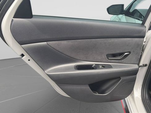 Used 2023 Hyundai Elantra N FWD image 13
