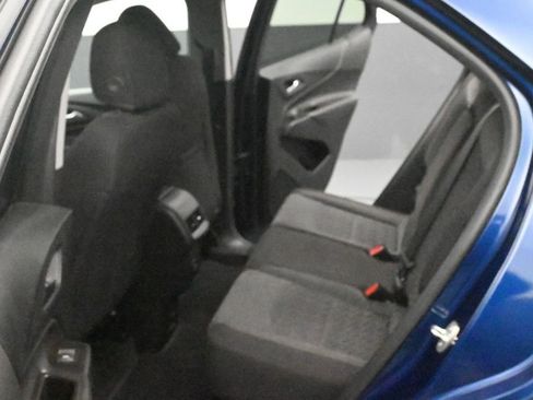 Used 2023 Chevrolet Equinox LT AWD/4WD image 13