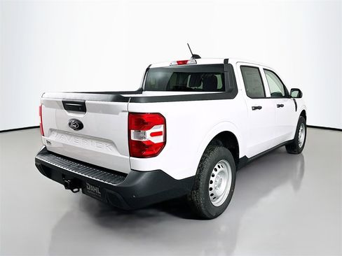 New 2025 Ford Maverick XL image 7