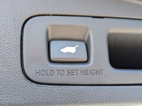 Used 2022 Honda CR-V Touring image 15