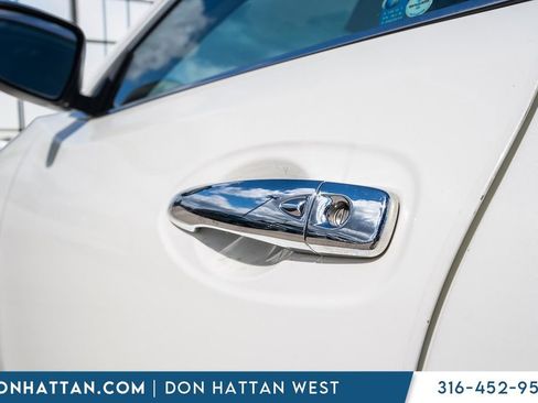 Used 2014 Nissan Rogue SV FWD image 34