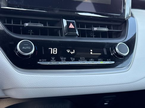 Used 2026 Toyota Corolla SE image 10