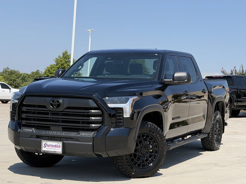 Used 2026 Toyota Tundra SR5 AWD/4WD image 2