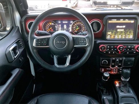 Certified 2023 Jeep Wrangler Unlimited Rubicon w/ Cold Weather Group image 5