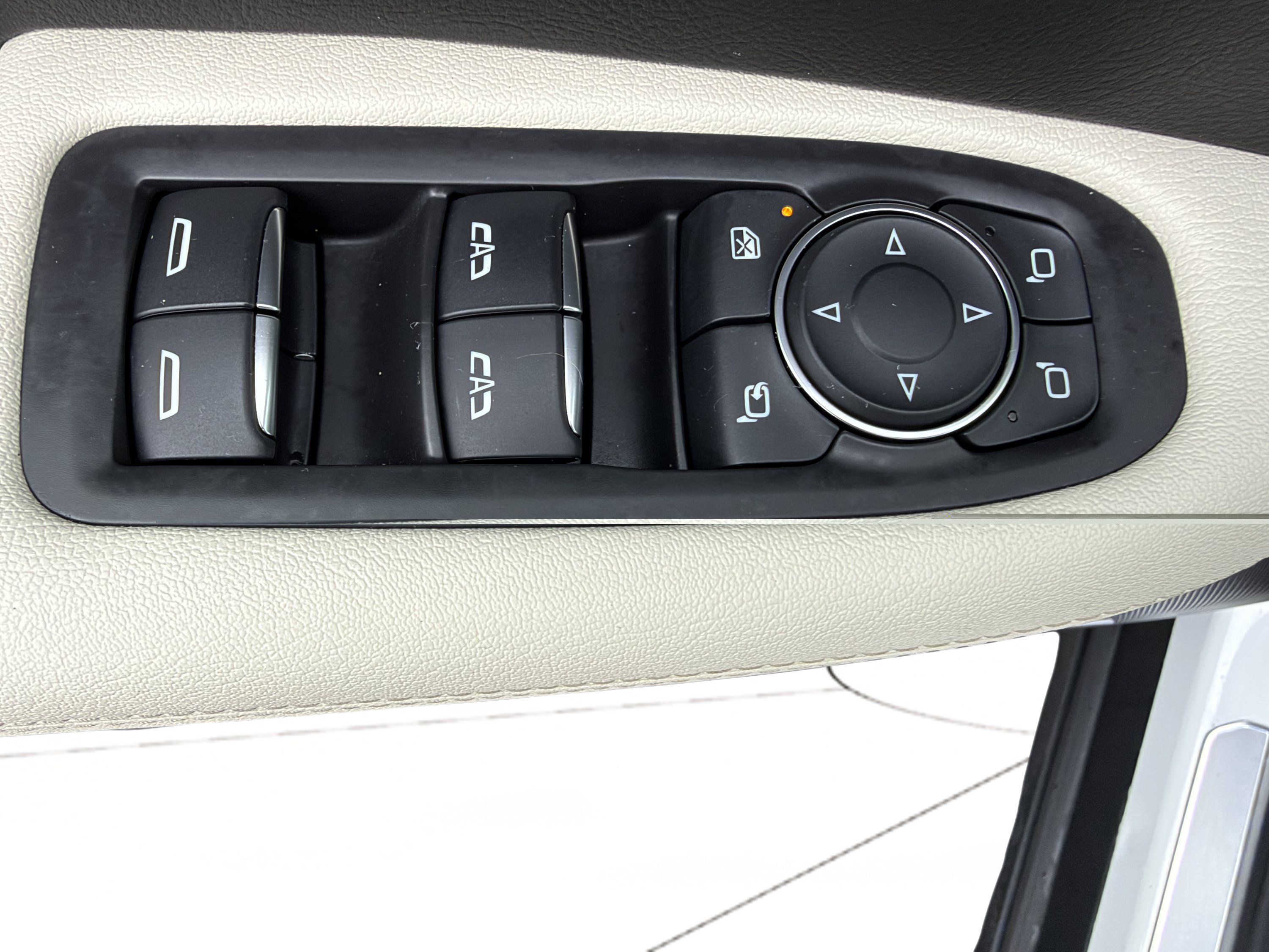 Used 2023 Cadillac XT6 Sport AWD/4WD image 26