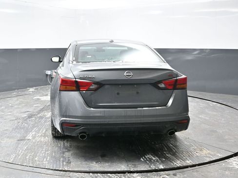 Used 2024 Nissan Altima 2.5 SR image 13