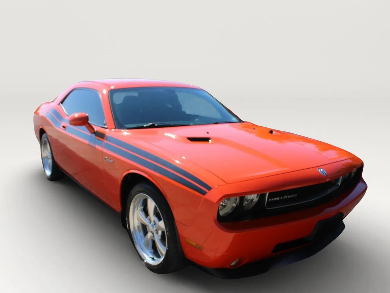 Used 2010 Dodge Challenger R/T RWD image 12