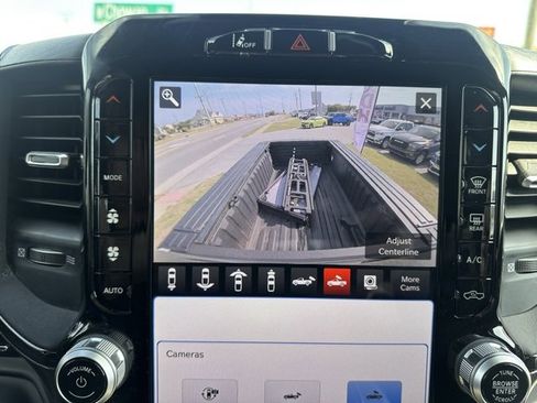 Used 2024 RAM 2500 Limited image 26