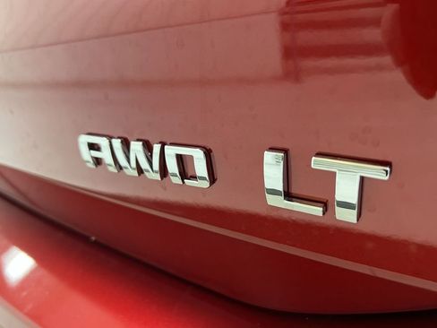 Used 2023 Chevrolet Equinox LT AWD/4WD image 26