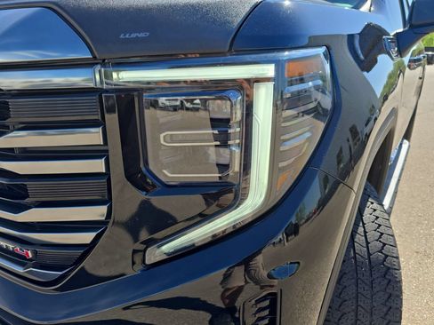 Used 2023 GMC Sierra 1500 AT4 w/ AT4 Premium Package AWD/4WD image 33