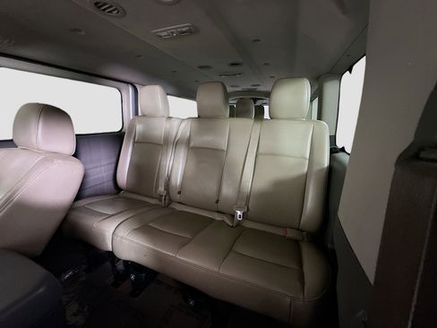 Used 2018 Nissan NV 3500 SL image 24