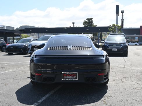 Used 2024 Porsche 911 GT3 image 9