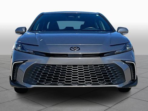 Certified 2025 Toyota Camry SE w/ Convenience Package image 4