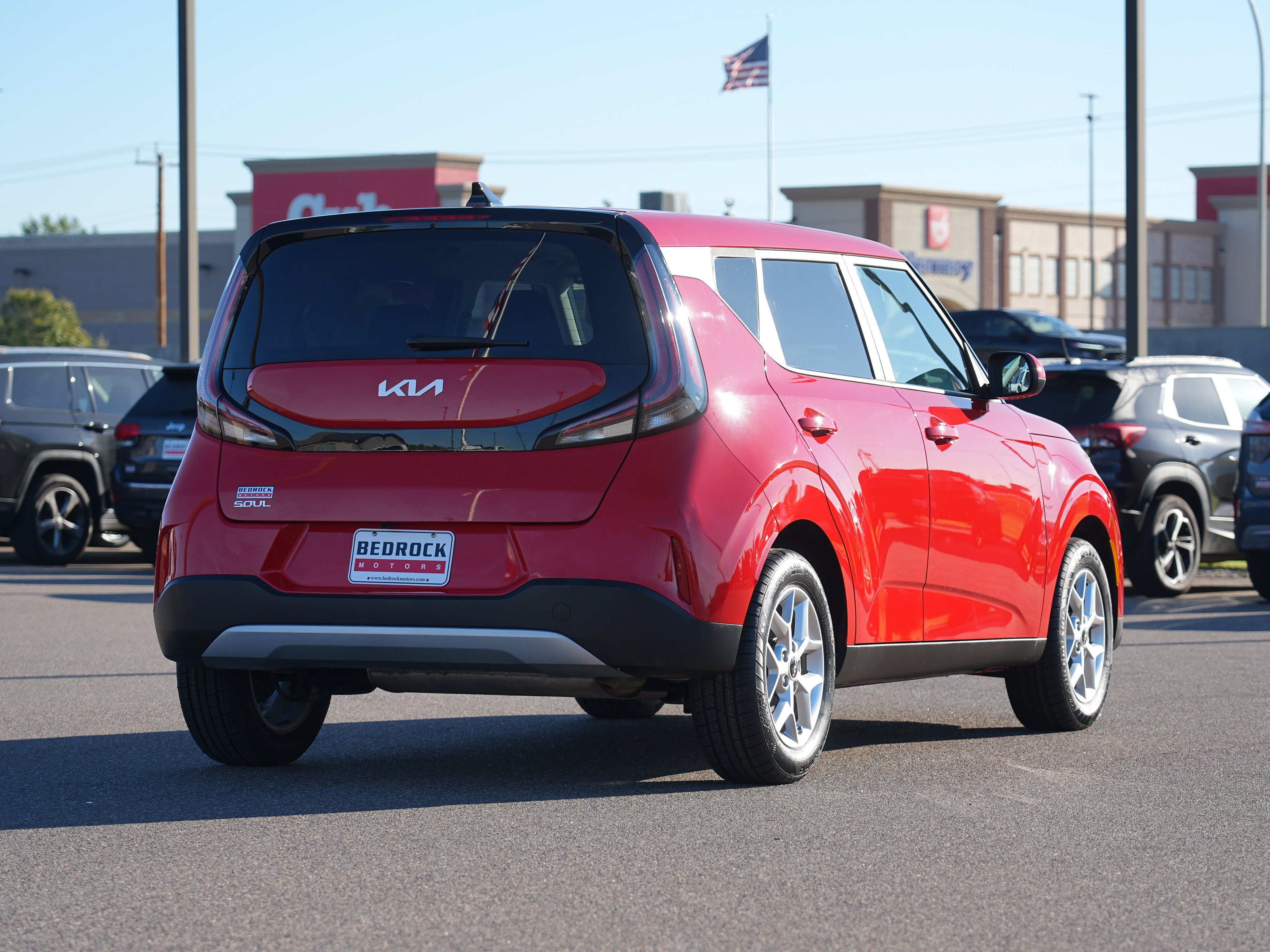 Used 2024 Kia Soul LX w/ Option Group 015 FWD image 3