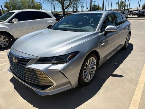 Used 2020 Toyota Avalon Limited w/ Advanced Safety Package FWD image 1