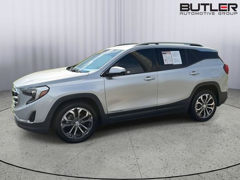 Used 2019 GMC Terrain SLT FWD image 3