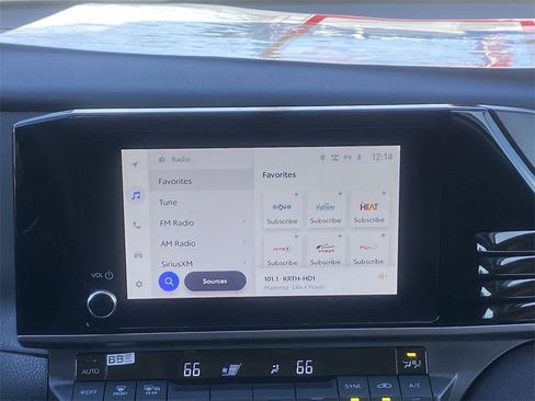 Certified 2025 Toyota Camry LE image 27