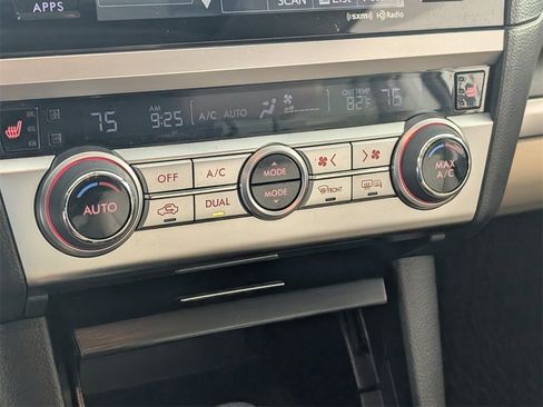 Used 2017 Subaru Outback 2.5i Limited image 20