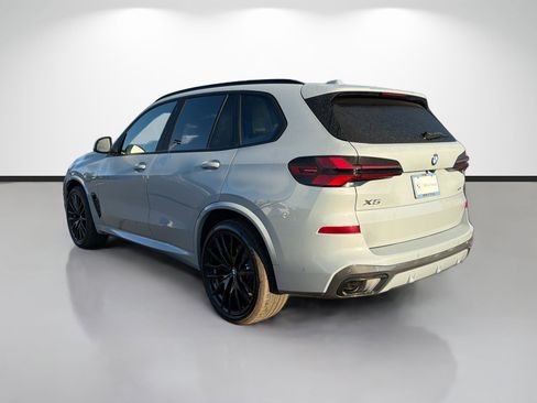 New 2026 BMW X5 xDrive40i w/ M Sport Package image 5
