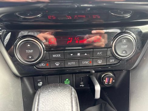 Used 2020 Mitsubishi Eclipse Cross SEL AWD/4WD image 27
