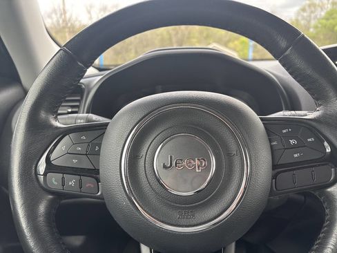 Used 2016 Jeep Renegade Latitude AWD/4WD image 31