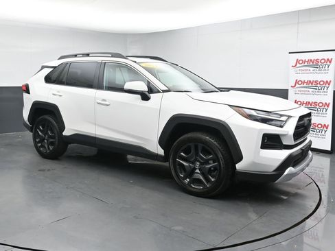 Used 2024 Toyota RAV4 Adventure AWD/4WD image 2