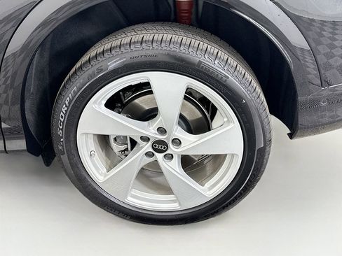 Used 2025 Audi Q5 Premium Plus w/ Premium Plus AWD/4WD image 31