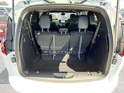 New 2026 Chrysler Pacifica Limited w/ S Appearance Package image 29