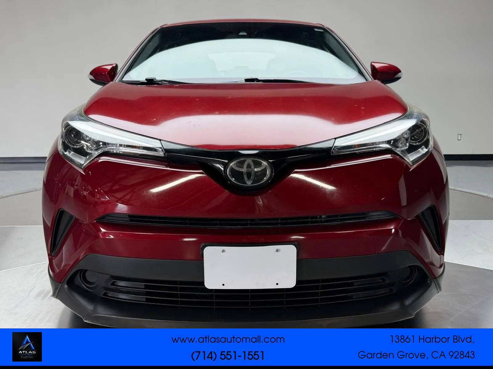 Used 2019 Toyota C-HR LE FWD image 3