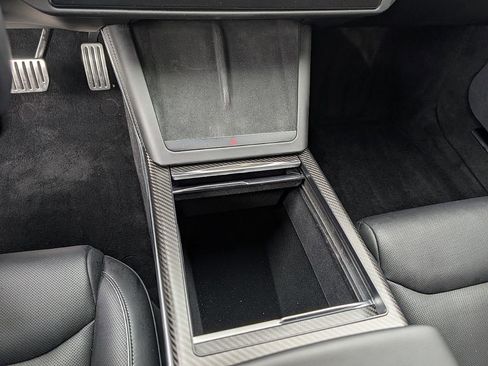 Used 2021 Tesla Model S Plaid image 25