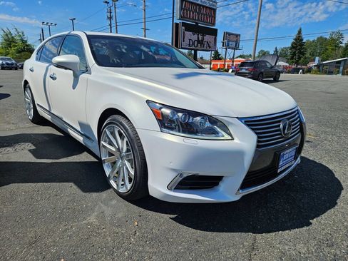 Used 2013 Lexus LS 600h L w/ Executive-Class Seating Pkg AWD/4WD image 6
