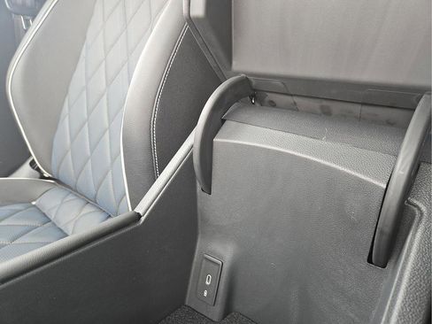 New 2026 Volkswagen Atlas Cross Sport SEL Premium R-Line image 21