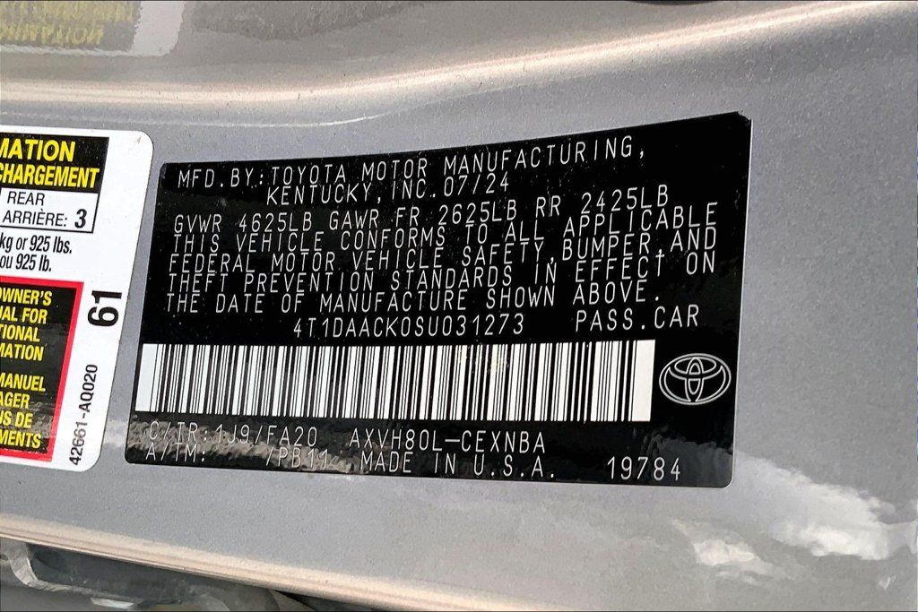 Used 2025 Toyota Camry LE FWD image 32