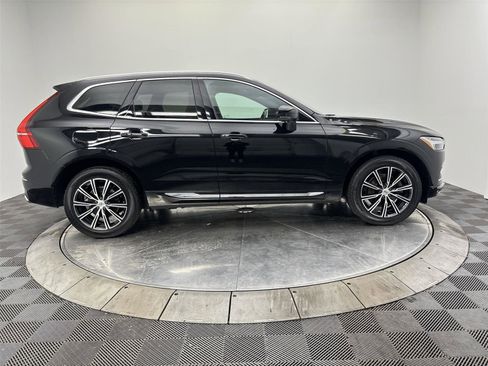 Used 2021 Volvo XC60 T5 Inscription w/ Climate Package image 17