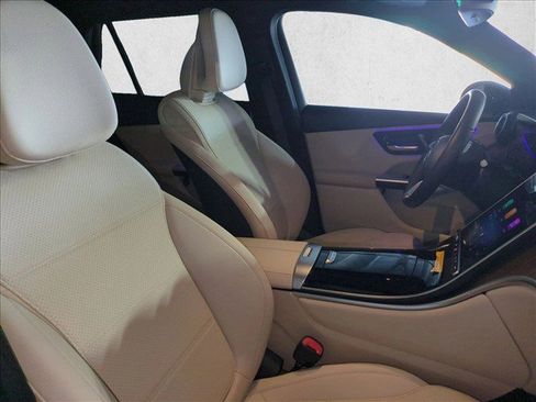 Certified 2026 Mercedes-Benz GLC 300 image 20
