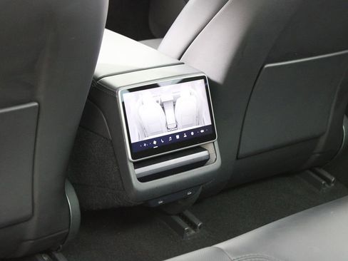 Used 2024 Tesla Model 3 Standard Range image 20