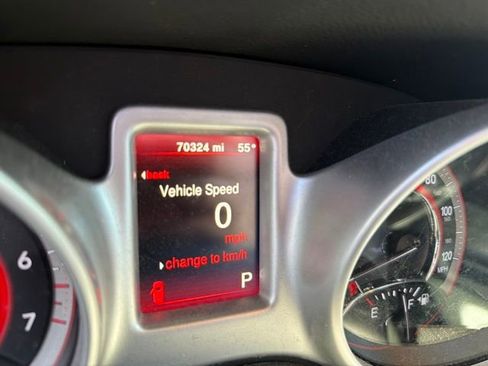 Used 2020 Dodge Journey SE w/ SE Popular Equipment Group FWD image 11