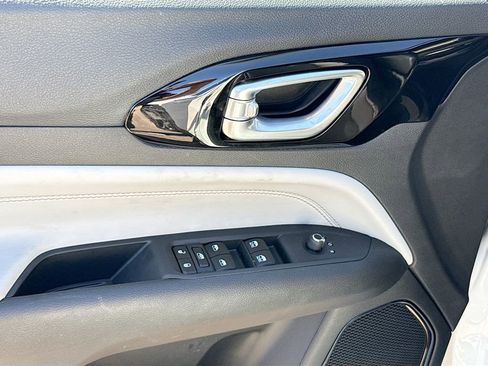 Used 2026 Jeep Compass Limited image 20