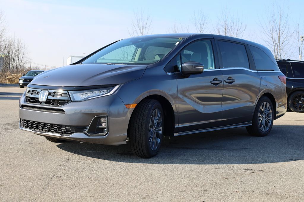 New 2027 Honda Odyssey Touring image 3