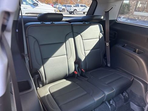 Used 2021 GMC Acadia AT4 image 19