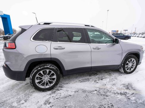 Used 2019 Jeep Cherokee Latitude Plus w/ Cold Weather Group image 6