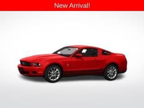 Used 2012 Ford Mustang Premium RWD image 1