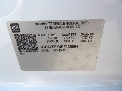 Used 2024 Chevrolet Silverado 3500 W/T w/ Snow Plow Prep Package AWD/4WD image 64