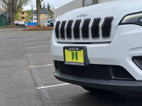 Used 2019 Jeep Cherokee Latitude Plus AWD/4WD image 36