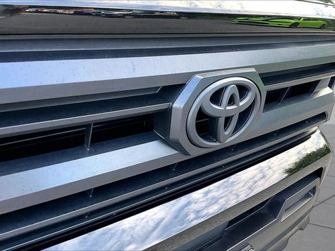 Certified 2024 Toyota Tacoma SR5 AWD/4WD image 28