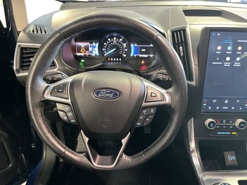 Used 2022 Ford Edge Titanium image 19