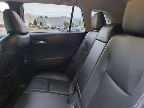 Used 2023 Toyota Corolla Cross XLE image 14